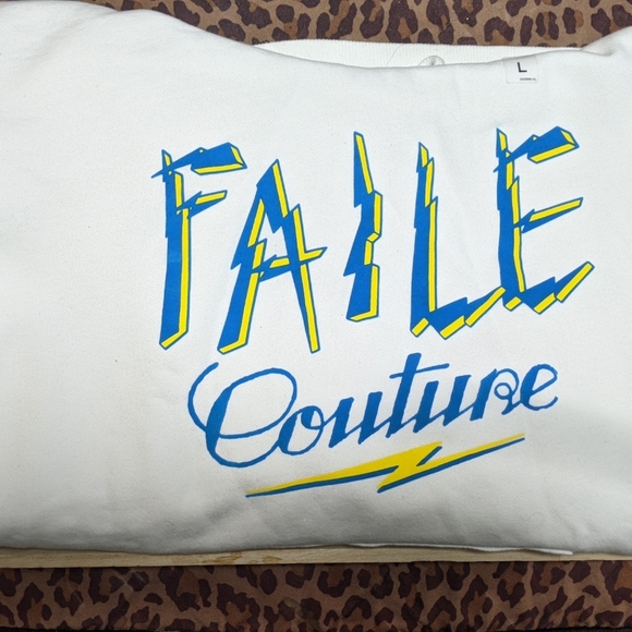 BNWT uniqulo sweatshirt - Picture 6 of 6